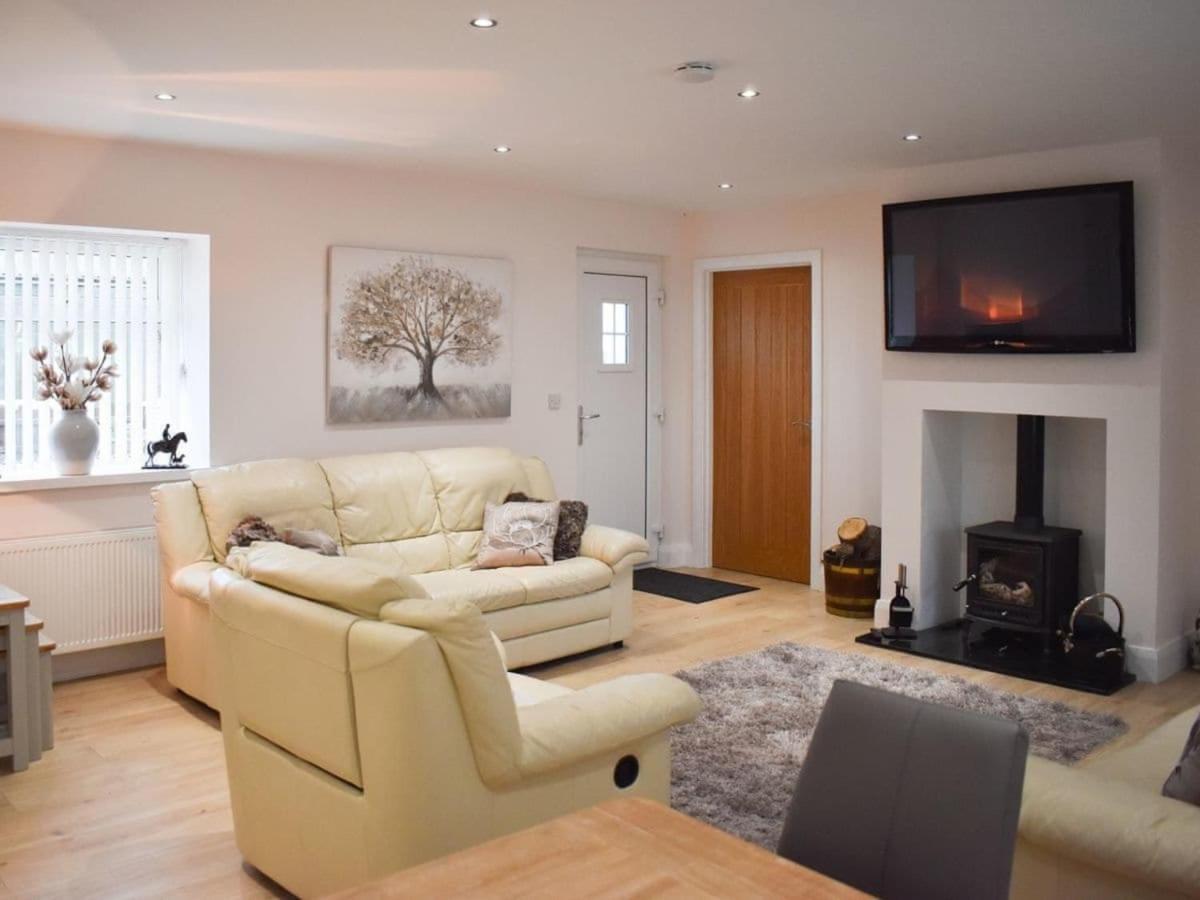 Rose Cottage Captivating 1-Bed Cottage In Bangor Exterior foto