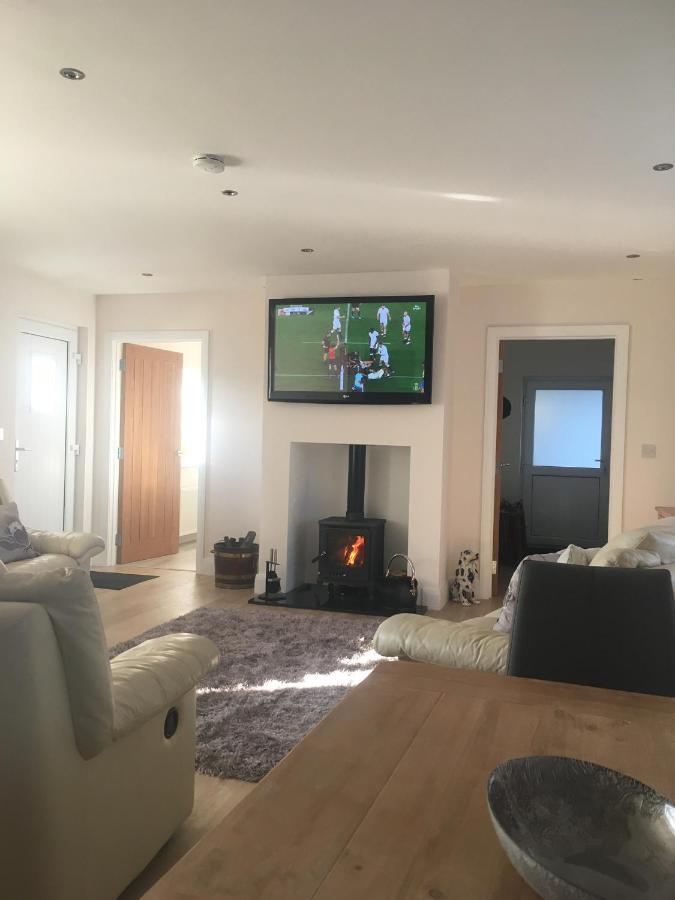 Rose Cottage Captivating 1-Bed Cottage In Bangor Exterior foto